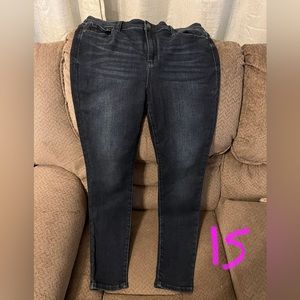 Judy Blue Non-distressed Dark Wash Skinny Sz 15/32